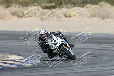 media/Dec-07-2025-CVMA (Sun) [[3e7d2de5dc]]/Race 7-Formula Lightweight Twins Shootout/